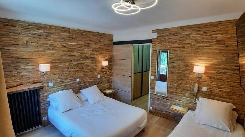 ホテル Hôtel Chastellares