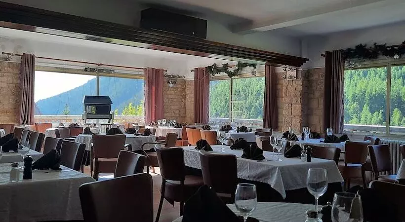 Отель Hôtel Chastellares