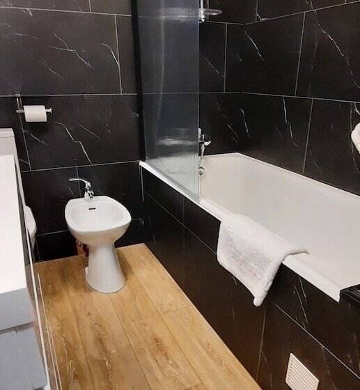 ホテル Hôtel Chastellares