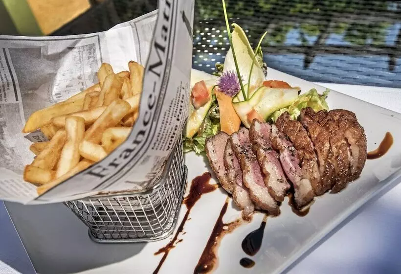 酒店 Hôtel Restaurant Le Calice Du Gevaudan   A75