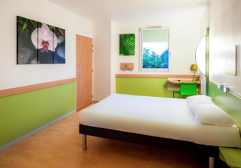 בית מלון כפרי Ibis Budget Bayeux