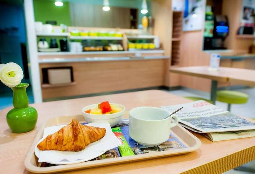 בית מלון כפרי Ibis Budget Bayeux