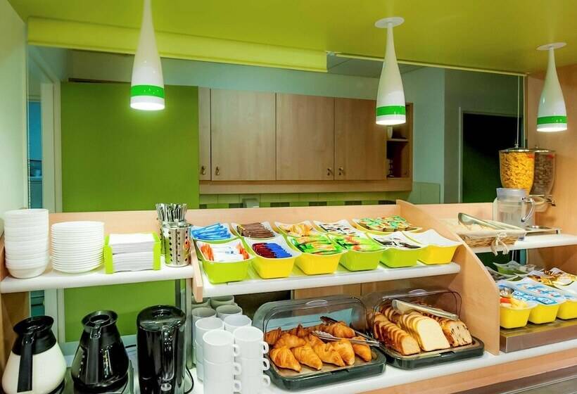 בית מלון כפרי Ibis Budget Bayeux