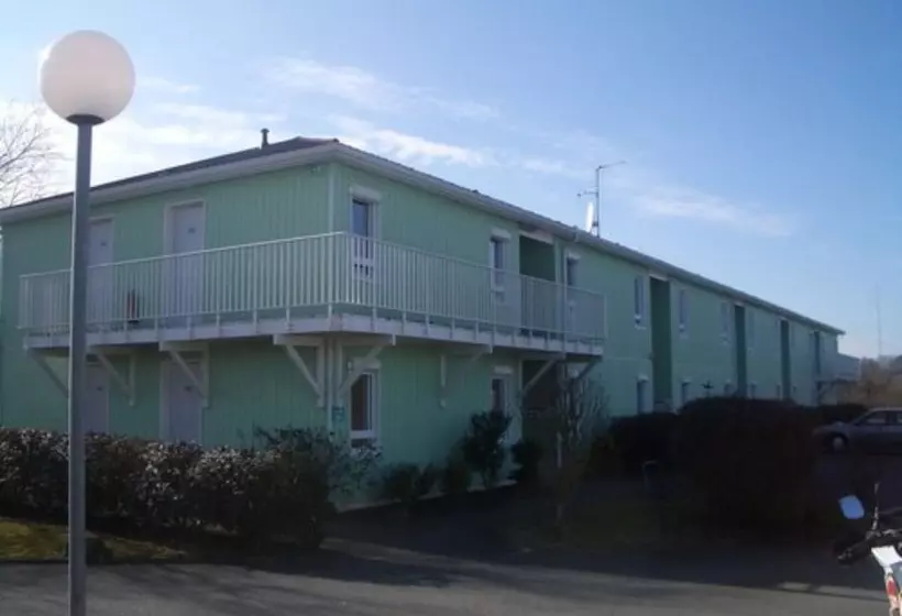 هتل Kyriad Direct Saintes