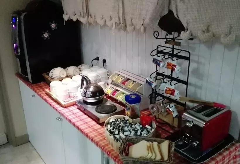 هتل Kyriad Direct Saintes