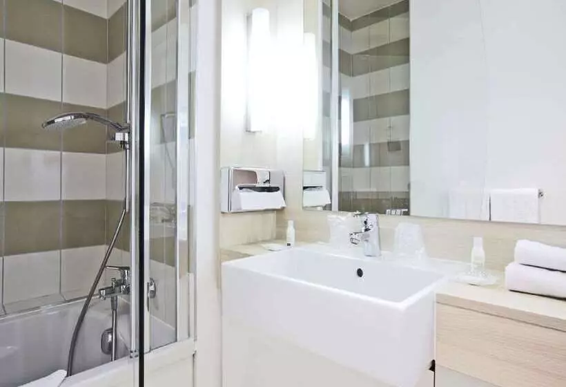 هتل Ibis Douai Dechy