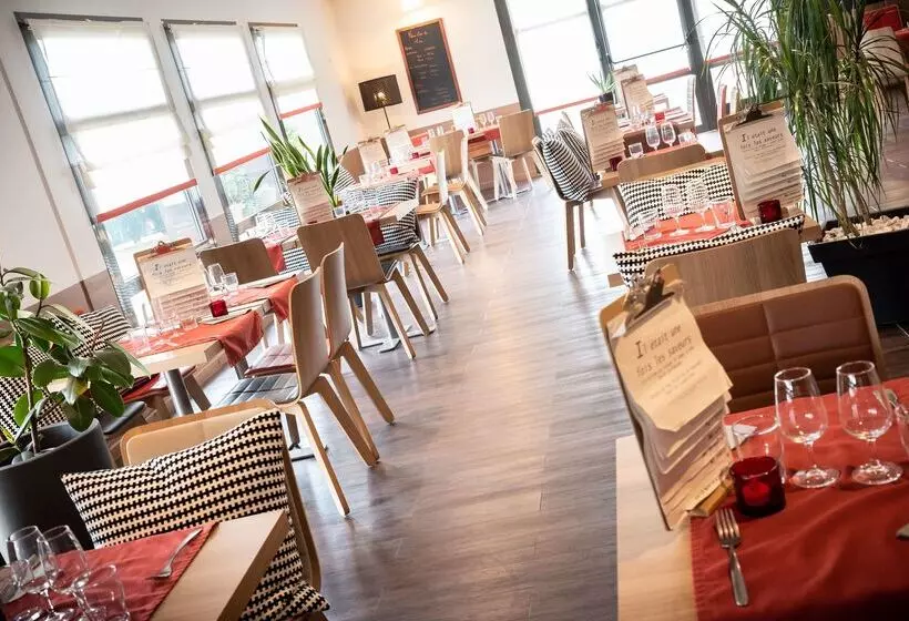 هتل Ibis Douai Dechy