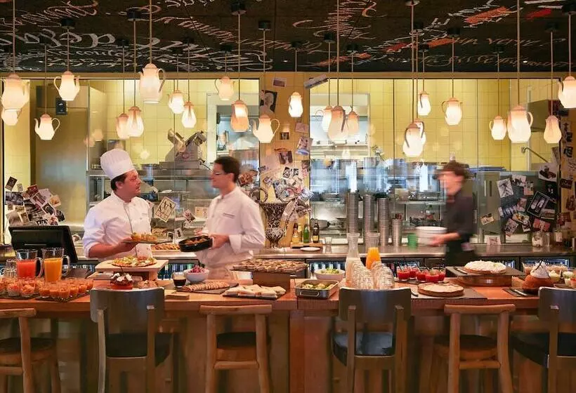 Hotel Mama Shelter Bordeaux Centre