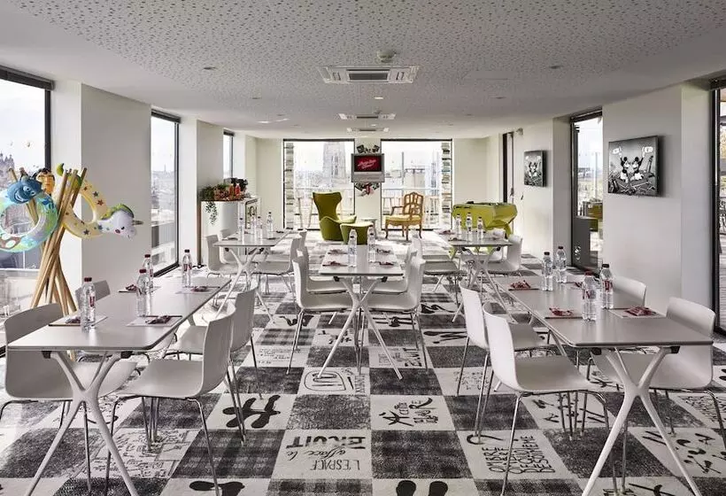 Hotel Mama Shelter Bordeaux Centre