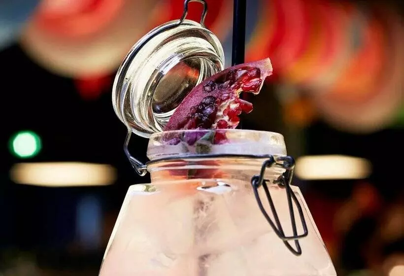 Hotel Mama Shelter Bordeaux Centre