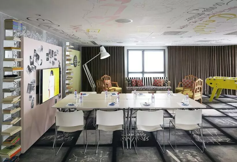 Hotel Mama Shelter Lyon