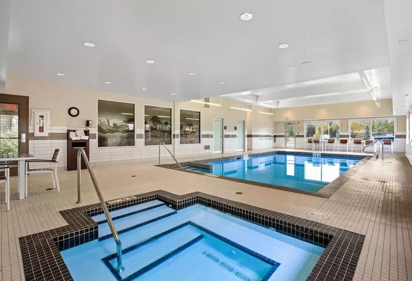 ホテル Mountain View Inn & Suites