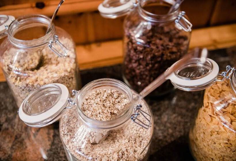 בית מלון כפרי Rothirsch By Skinetworks