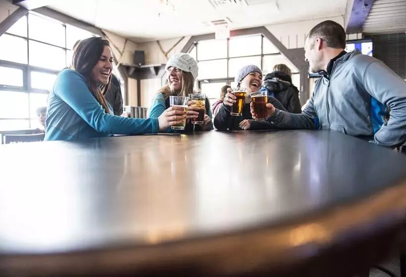 בית מלון כפרי The Approach