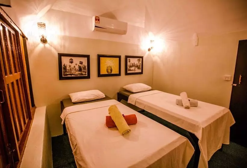 호텔 The Sanctuary Villa Battambang