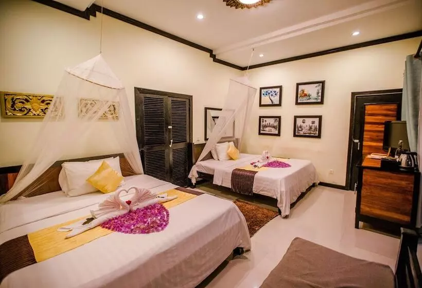 호텔 The Sanctuary Villa Battambang