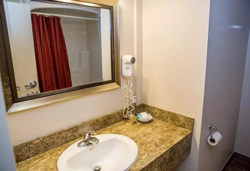 Hotelli The Village Inn Of Lakefield