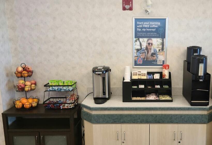 Motel 6grande Prairie, Ab