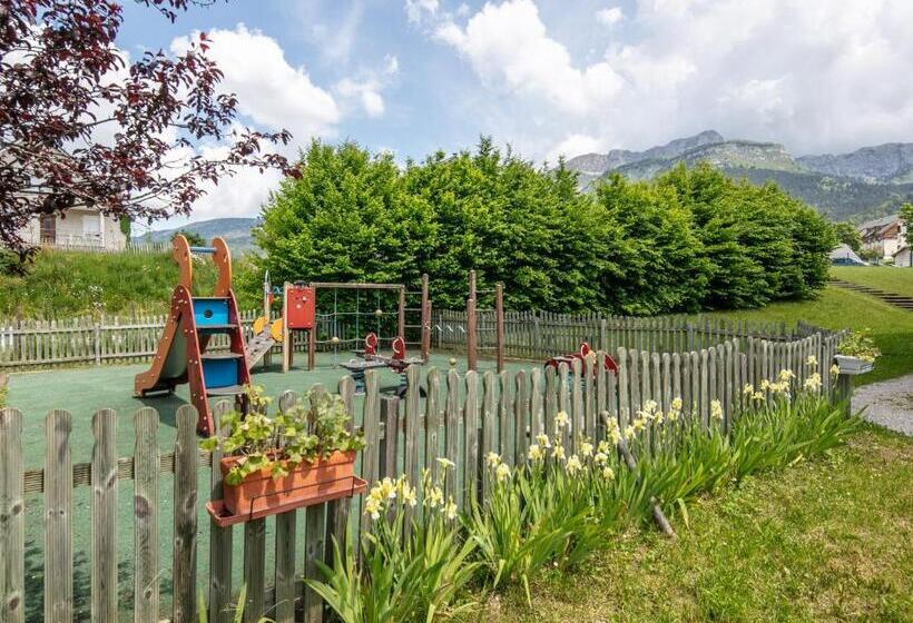 Vacanceole  Residence La Croix Margot