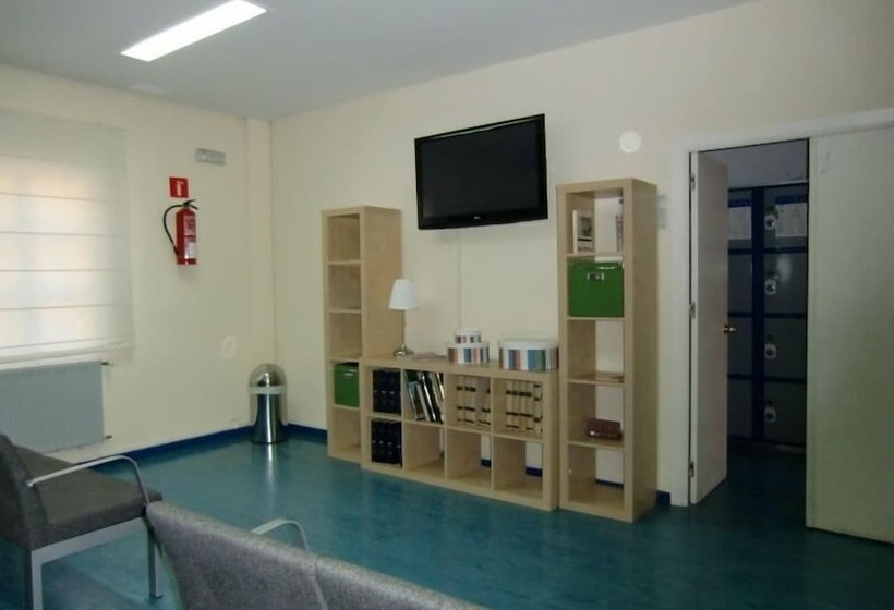 Albergue Inturjoven Huelva Hostel