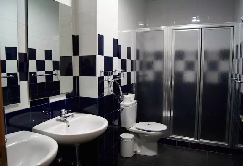 Albergue Inturjoven Huelva Hostel