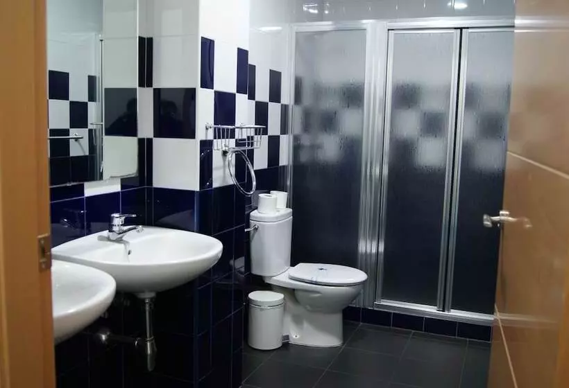 Albergue Inturjoven Huelva Hostel