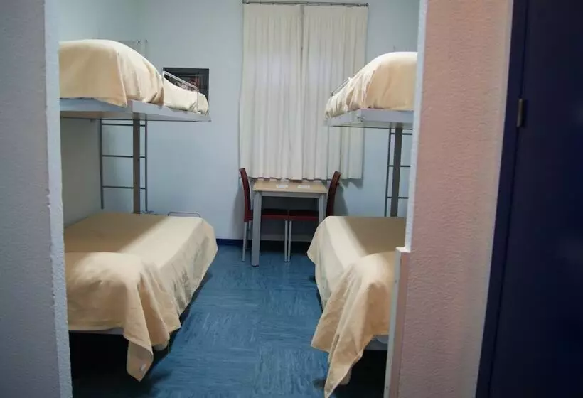 Albergue Inturjoven Huelva Hostel