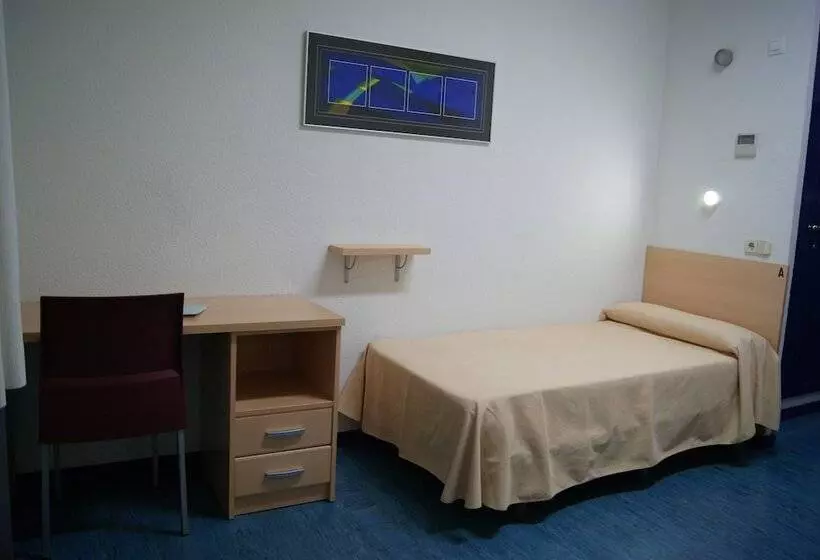 Albergue Inturjoven Huelva Hostel