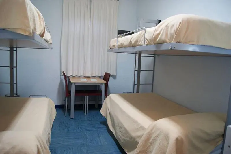 Albergue Inturjoven Huelva   Hostel