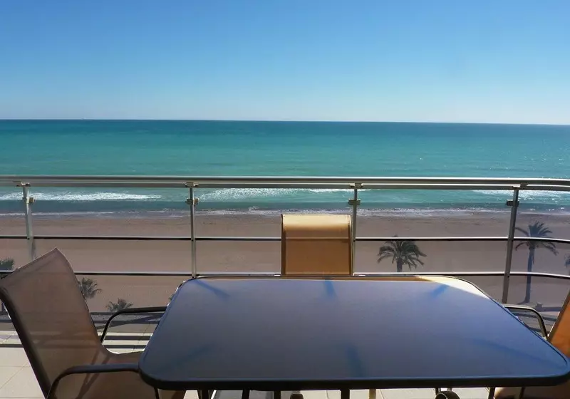 Apartamentos Papa Luna 3000