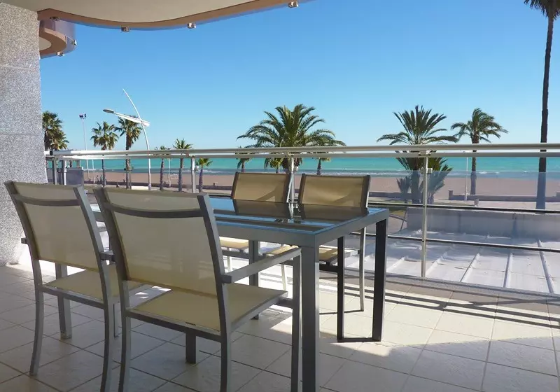 Apartamentos Papa Luna 3000