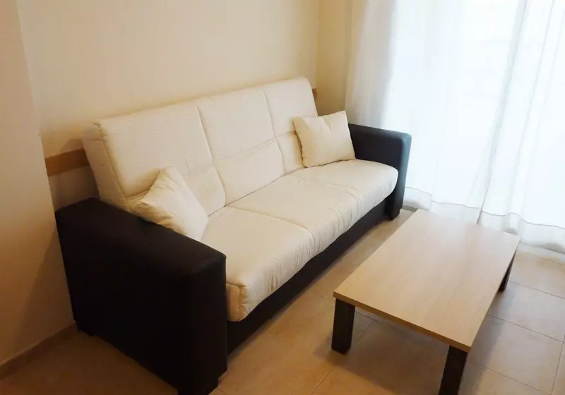 Apartamentos Papa Luna 3000