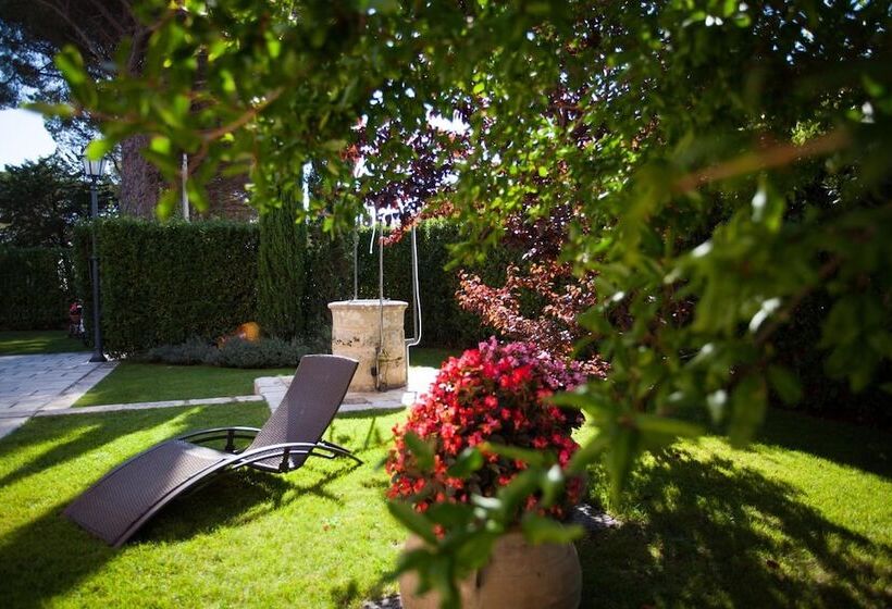 בית מלון כפרי Casino Ridola