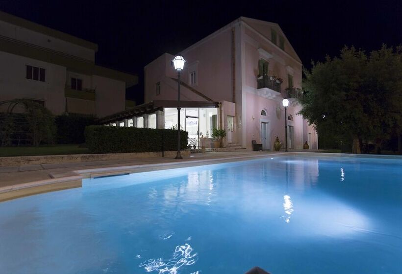 בית מלון כפרי Casino Ridola