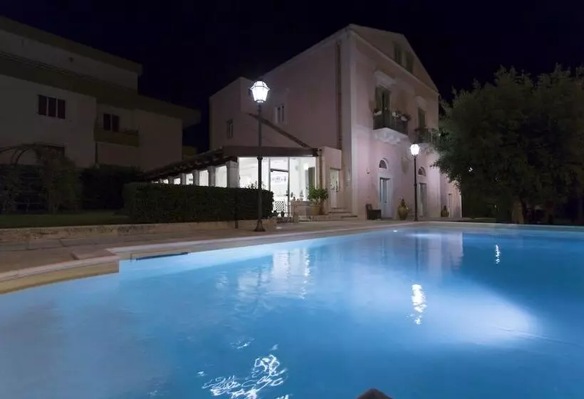 酒店 Casino Ridola