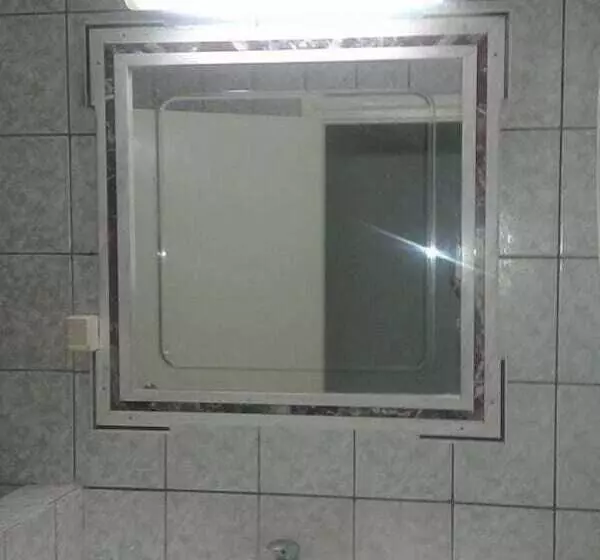 ホテル Corniche Palace