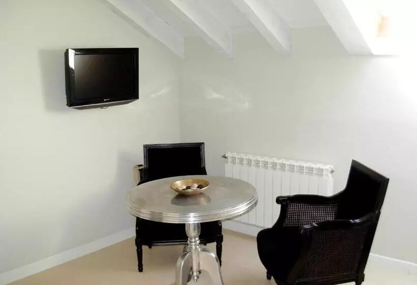 Отель El Jardin De Eugenia