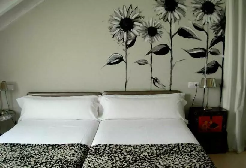 Отель El Jardin De Eugenia