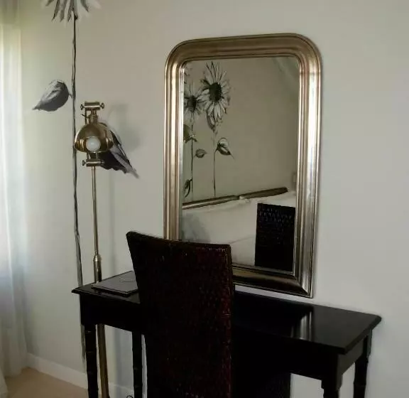 Отель El Jardin De Eugenia