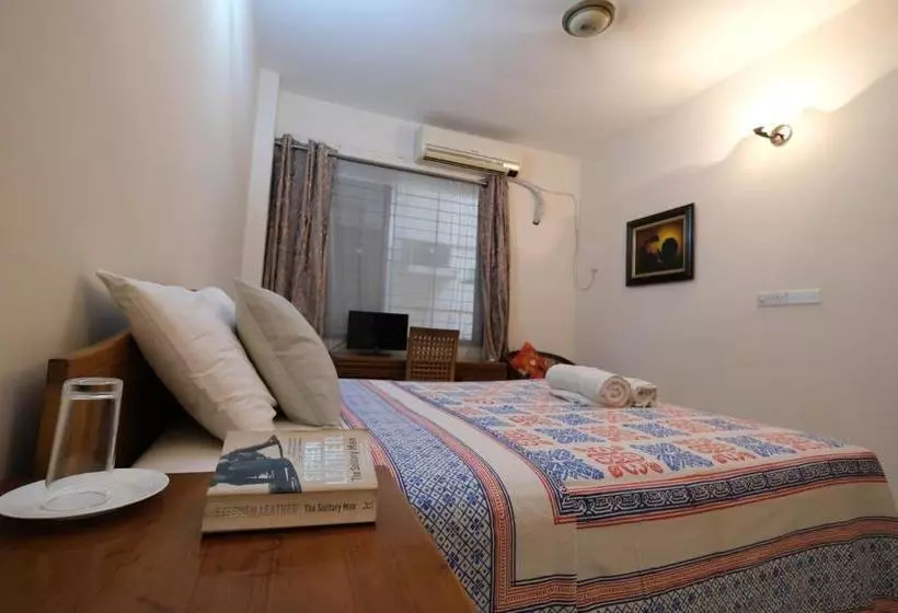 هتل Green House Guest House