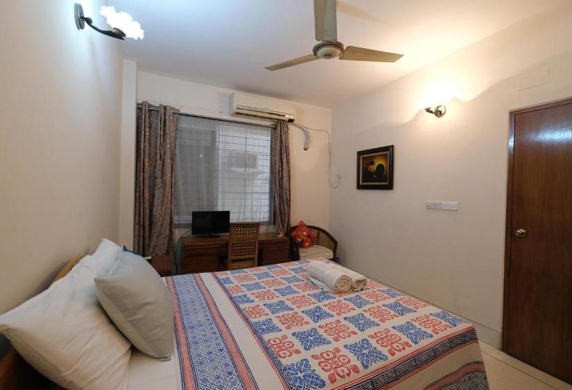 هتل Green House Guest House