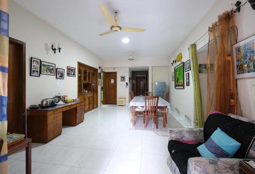 هتل Green House Guest House