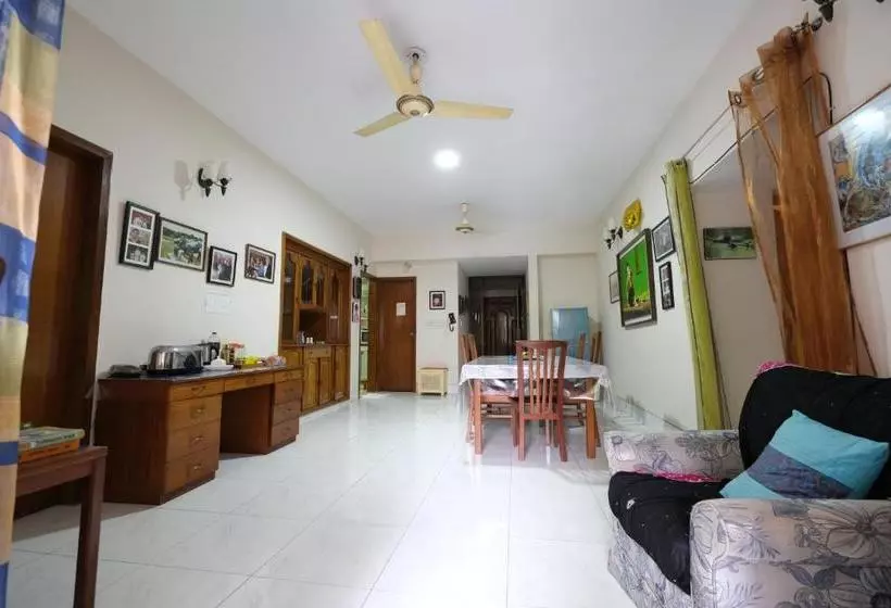 هتل Green House Guest House