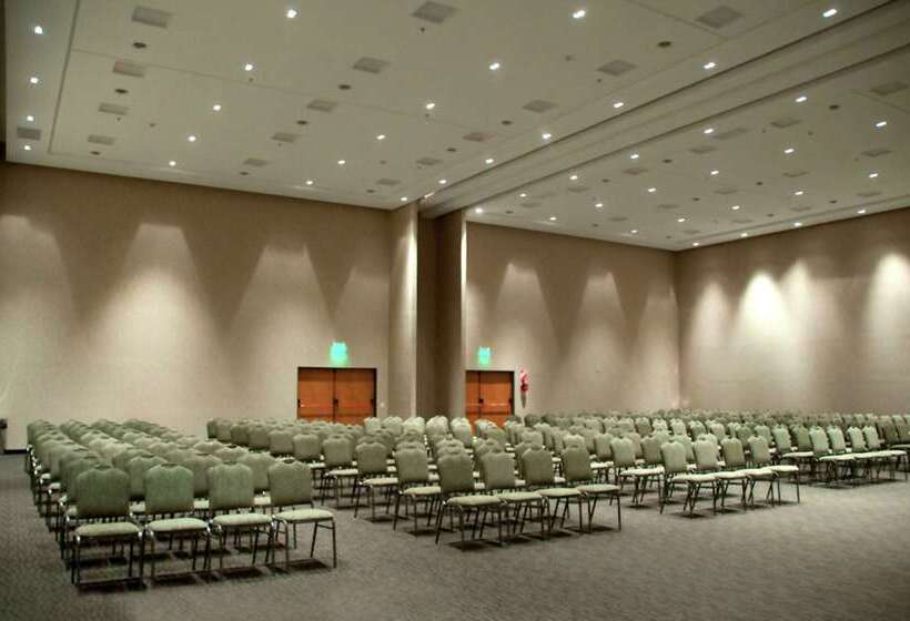 فندق Hilton Garden Inn Tucuman