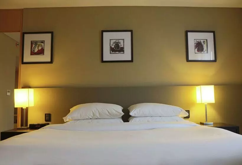 Otel Hilton Garden Inn Tucuman