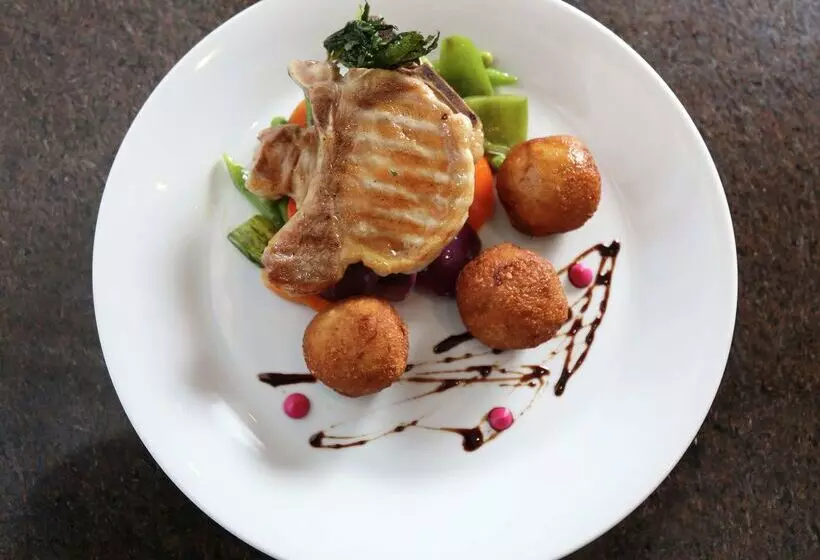 Otel Hilton Garden Inn Tucuman