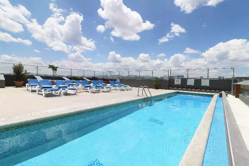 Hotelli Holiday Inn Queretaro Zona Krystal, An Ihg