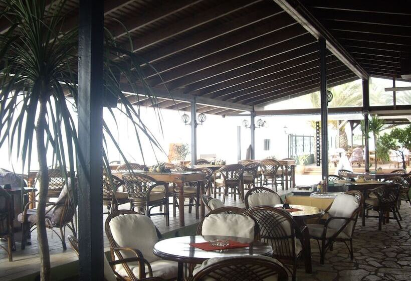 酒店 Ninos On The Beach