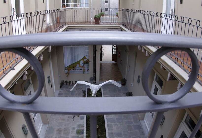 هتل Patios De San Telmo