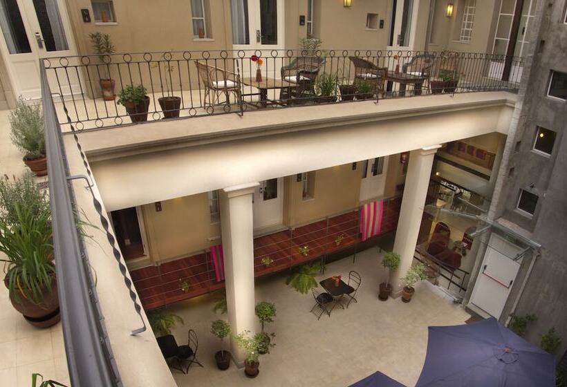 هتل Patios De San Telmo